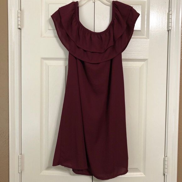 NWT!! Mary & Mabel Dress Size Small Off The Shoulder Maroon Sleeveless Dress - Picture 4 of 10
